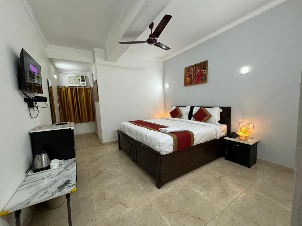 Luxury Hotel Booking Assistance